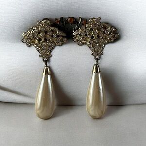 Vintage Victorian revival style Pearl Drop Earrings teardrop clip on